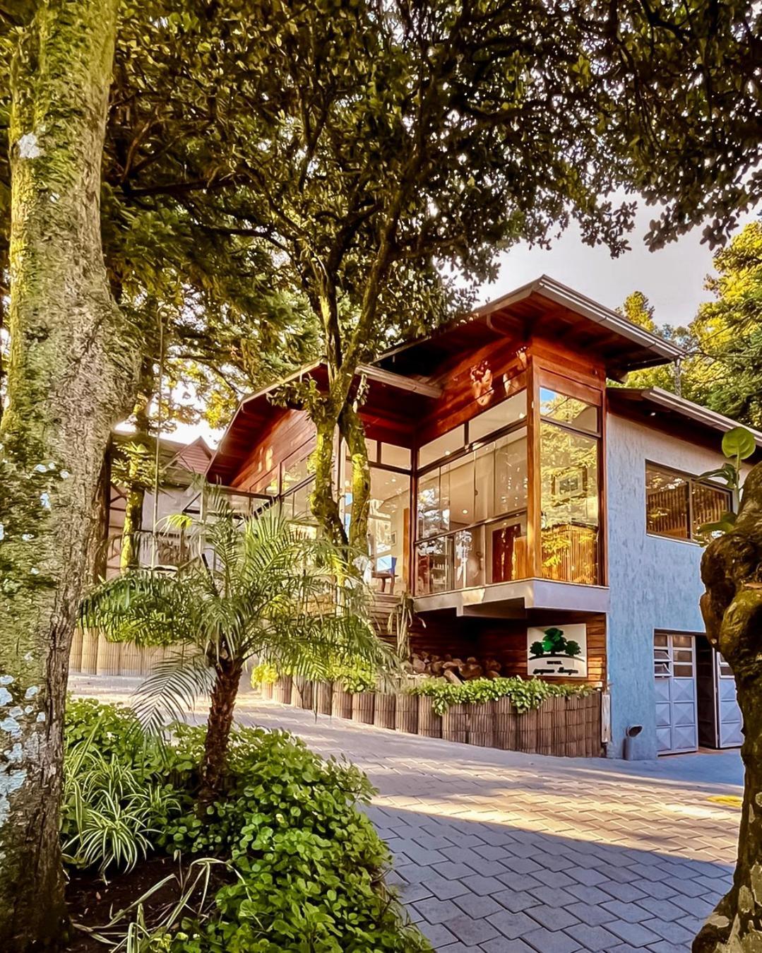 Hotel Pequeno Bosque 3*