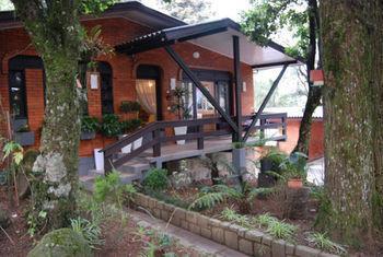 Pequeno Bosque 酒店 3*